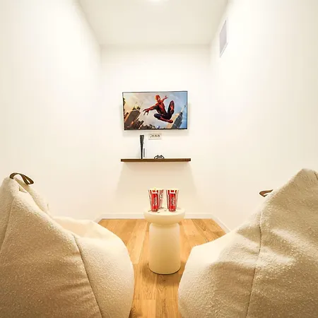 Five K By Interhome *