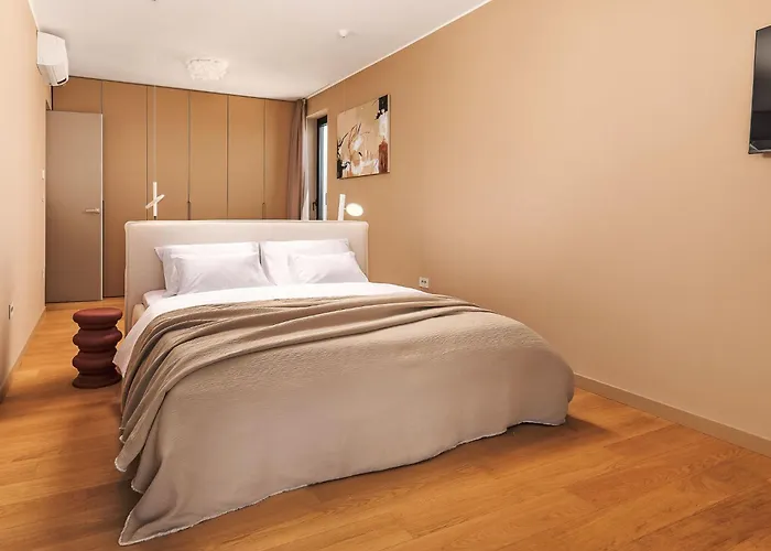 Five K By Interhome *