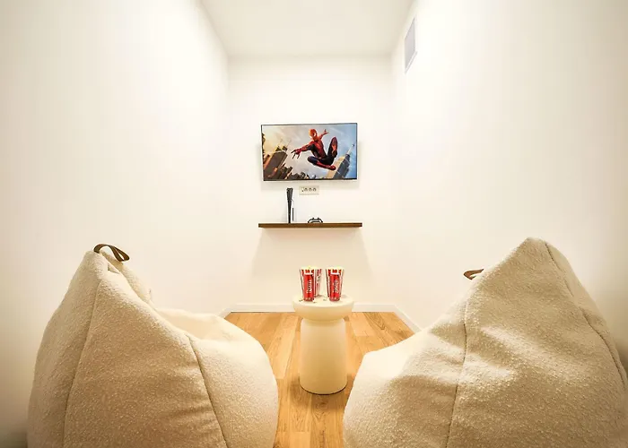 Five K By Interhome *